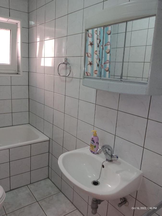 Apartman Tomic - Copacabana Beach אוקרוג גורניי מראה חיצוני תמונה